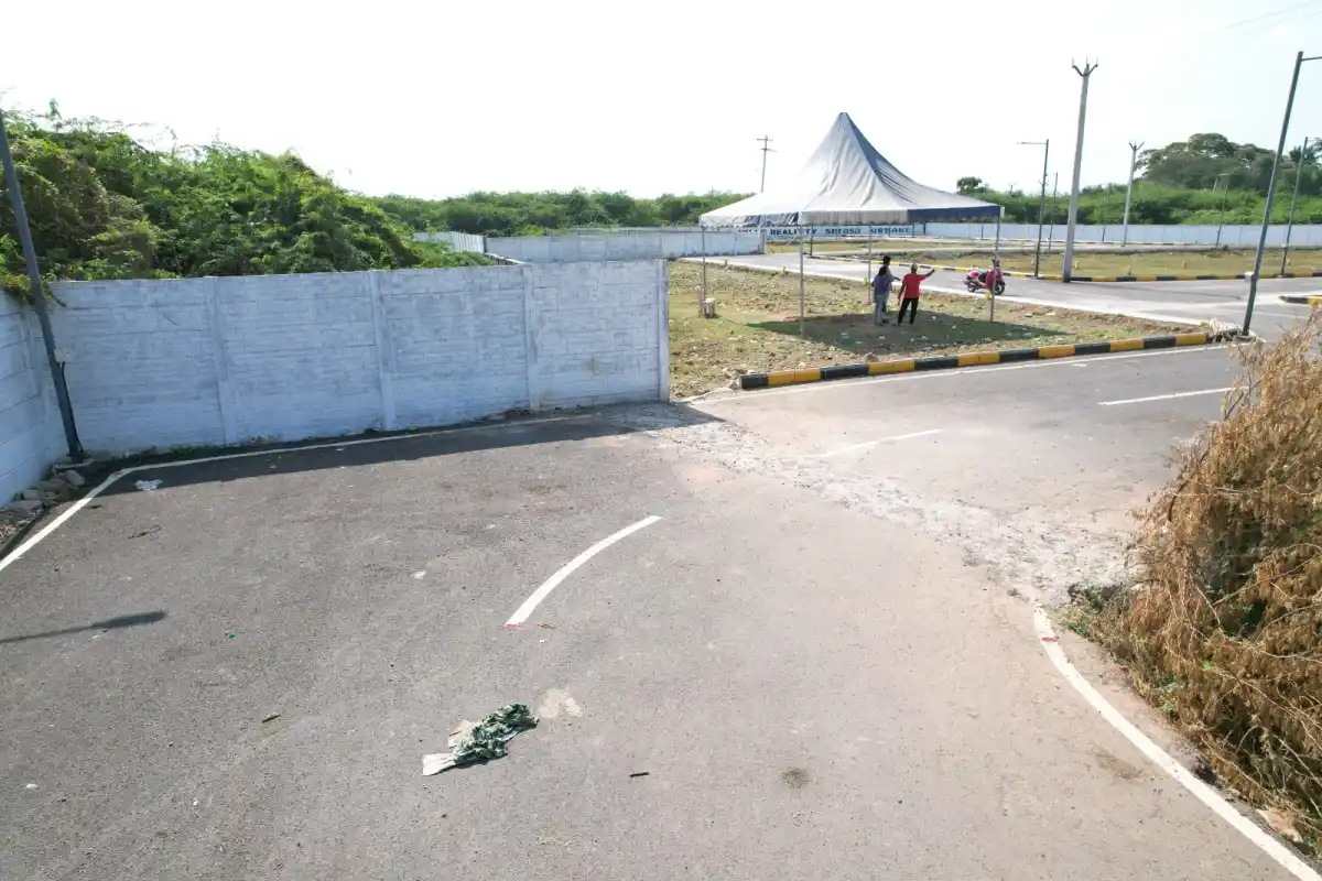 Serasa Urbane Kundrathur