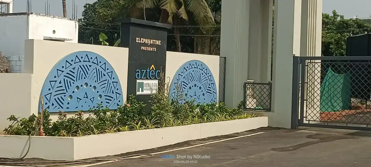 Elephantine Aztec Poonamallee