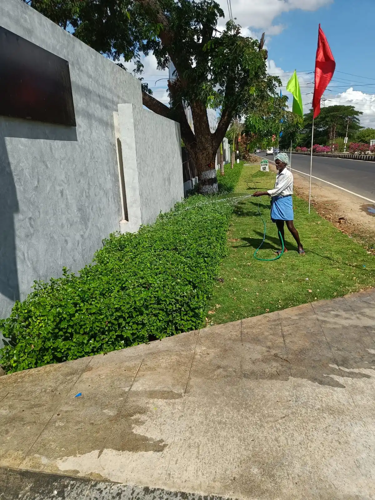 Aura Thirumazhisai photo 3