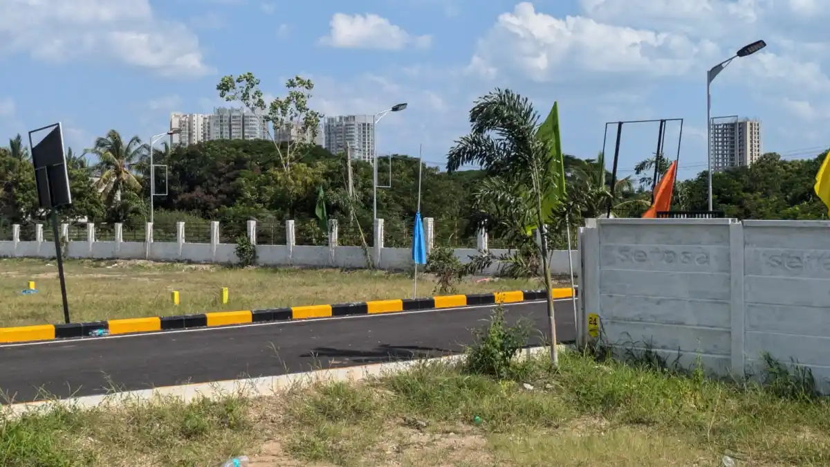 Serasa Avenue Padur photo 2