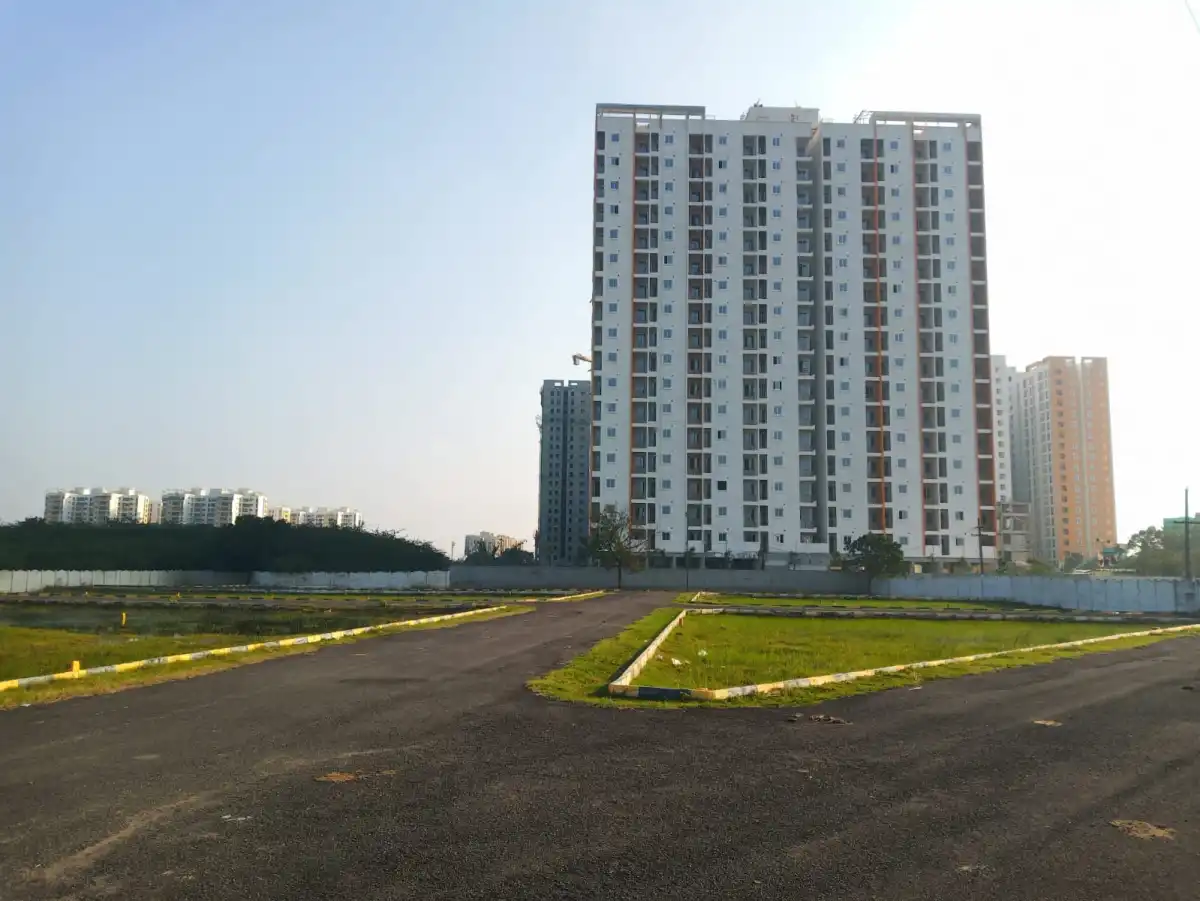 OMR-Thalambur-Siruseri Spcot omr photo 4